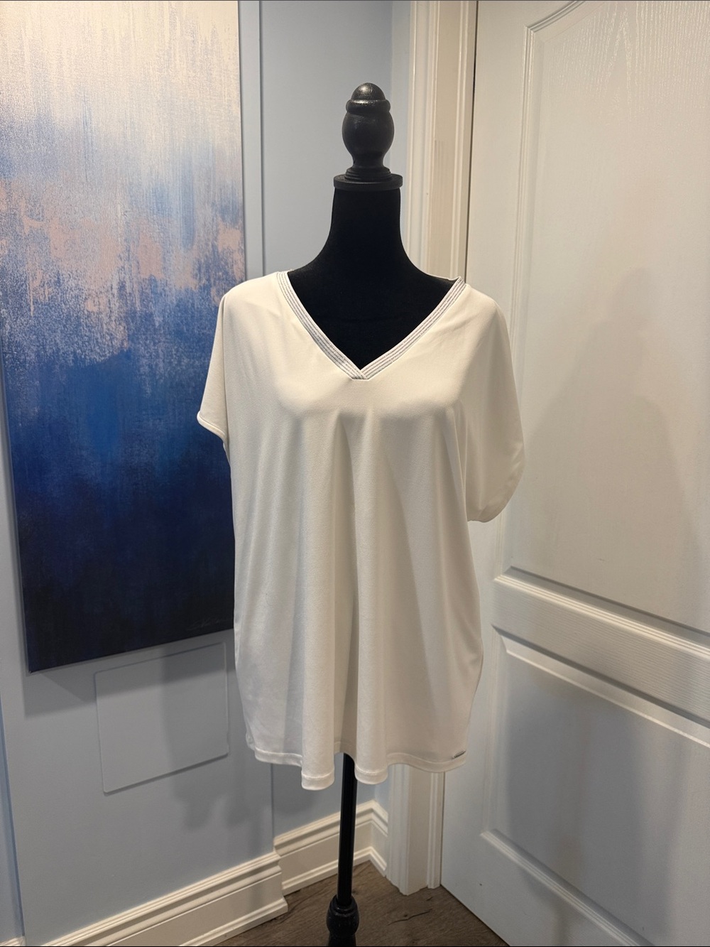 Calvin Klein White V-Neck Short Sleeve Women’s Tee